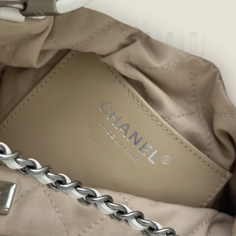 超A高仿Chanel 23S系列白色小牛皮Mini購物袋精品版