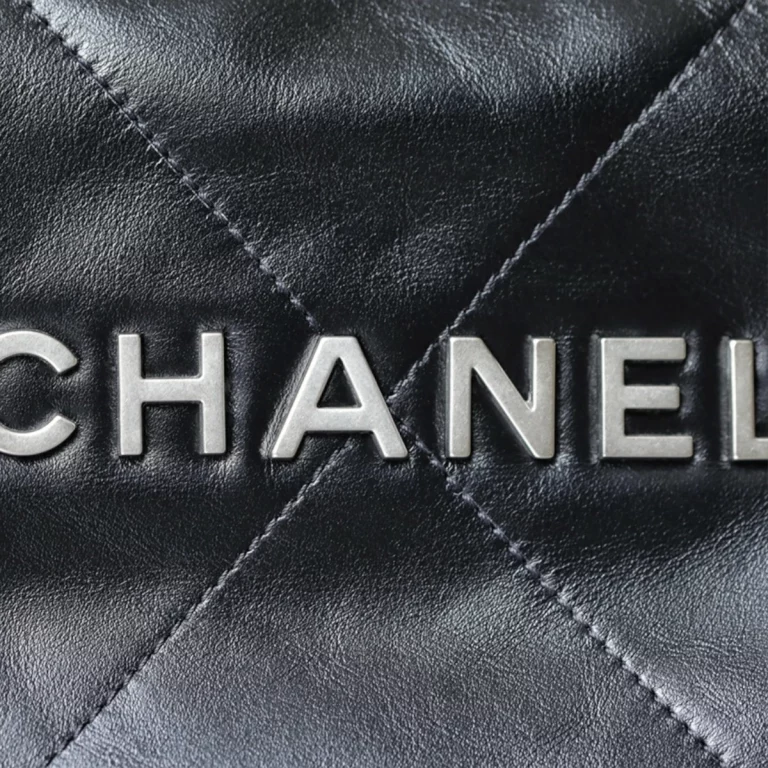 頂級高仿Chanel 22Bag中號黑銀購物袋，完美還原官網