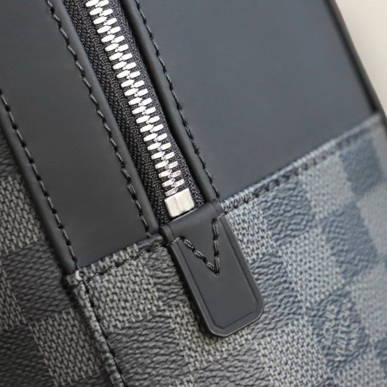 頂級復刻LV男款雙肩包 - 棋盤格設計，法國原廠皮高品質 頂級復刻LV