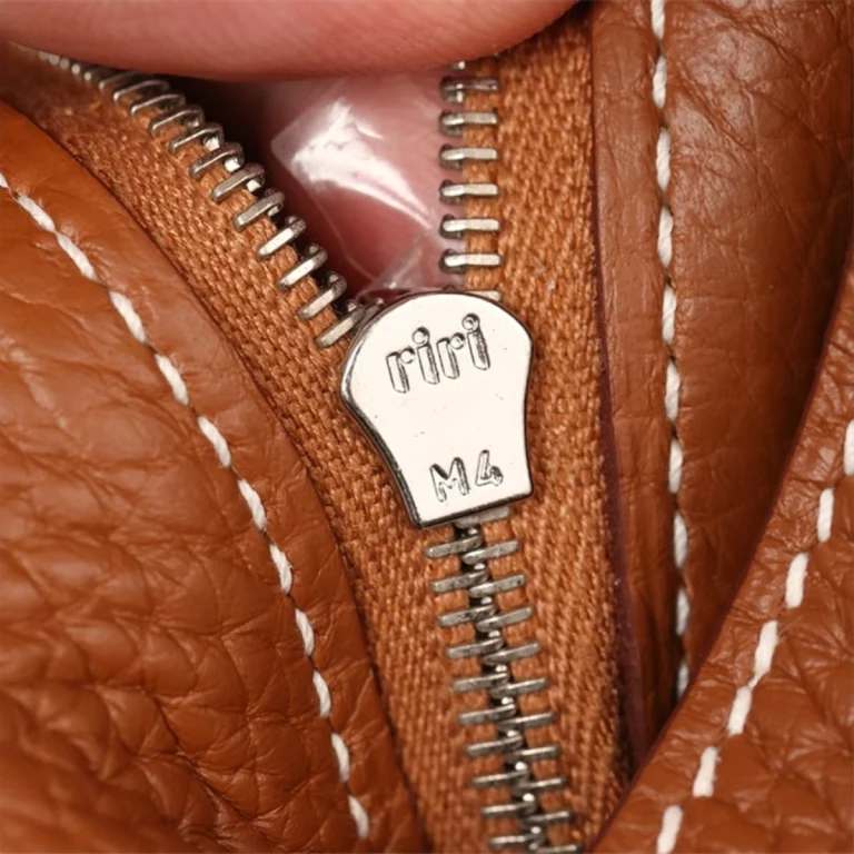 高仿台灣愛馬仕Hermes*Lindy26金棕色銀扣全手工版本 30 高仿台灣愛馬仕Hermes*Lindy26金棕色銀扣全手工版本
