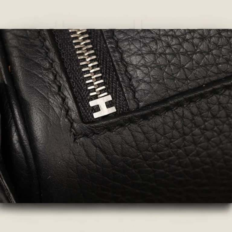 頂級高仿愛馬仕Hermes Lindy mini 19單肩包原廠皮革黑色銀扣 28 頂級高仿愛馬仕Hermes Lindy mini 19單肩包原廠皮革黑色銀扣