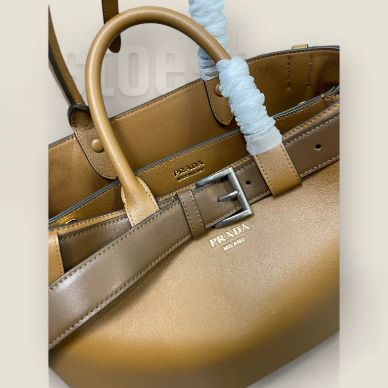 頂級普拉達1BA416 Double Bag 棕色系列 - 頂級奢華，優雅必備 頂級普拉達1BA416 Double Bag