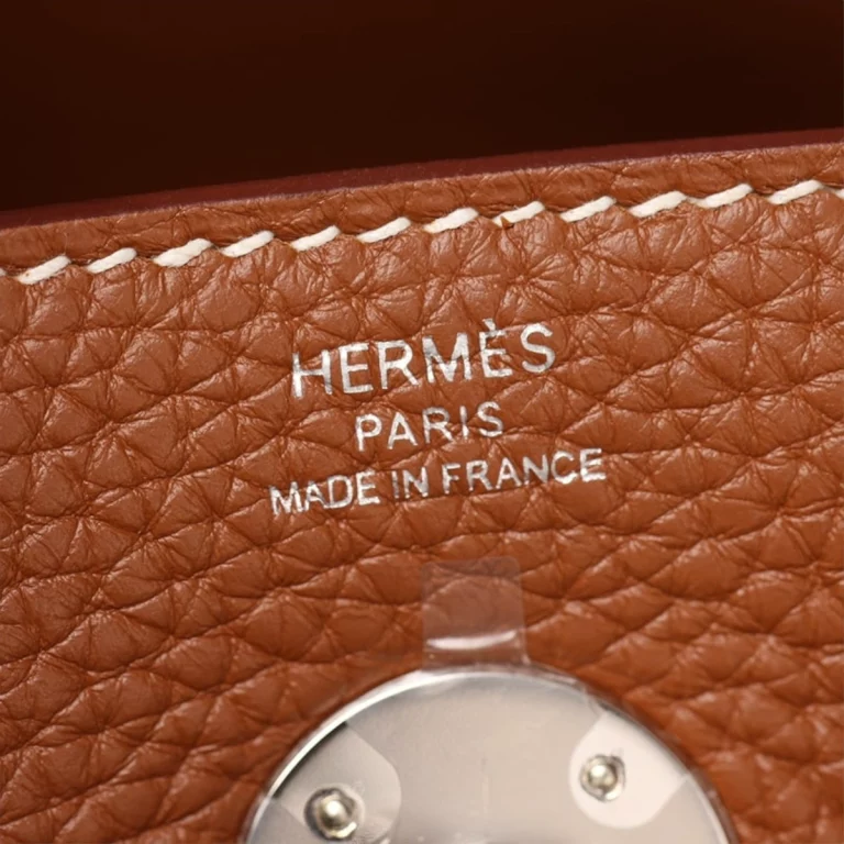 高仿台灣愛馬仕Hermes*Lindy26金棕色銀扣全手工版本 28 高仿台灣愛馬仕Hermes*Lindy26金棕色銀扣全手工版本