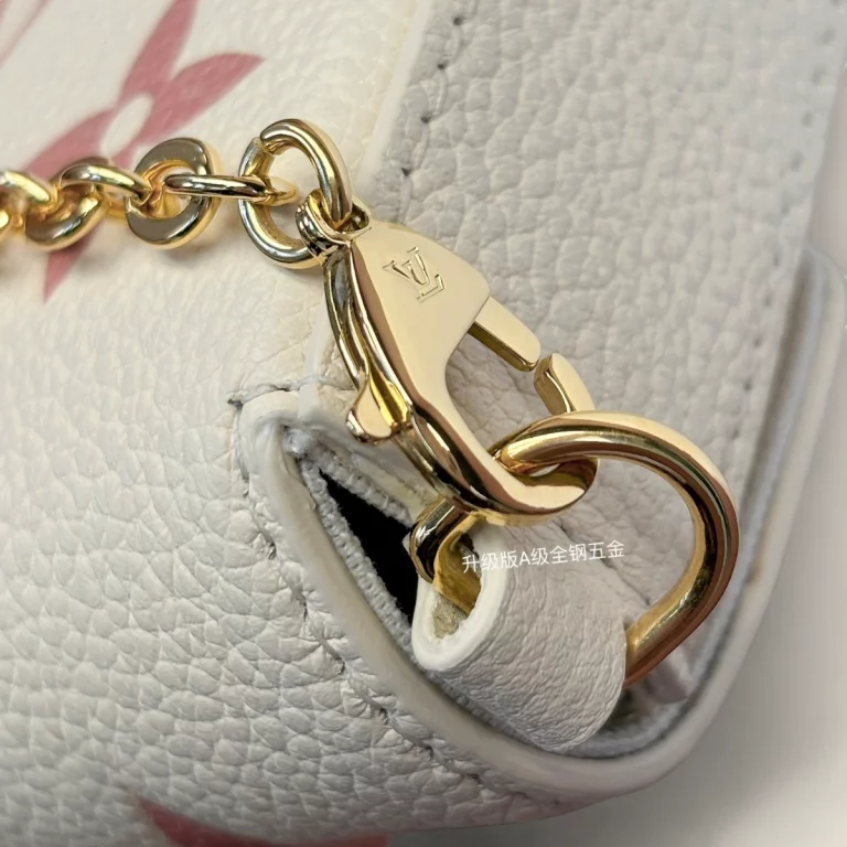 複刻LV Pochette Felicie系列M82047鏈條包,正品級品質 27 複刻LV 複刻LV Pochette Felicie系列M82047鏈條包,正品級品質 複刻LV