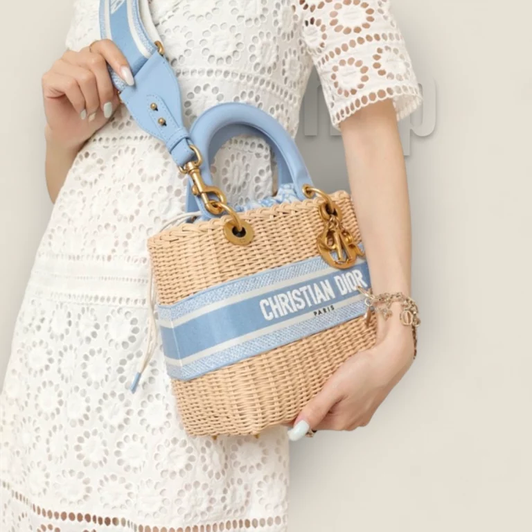 複製品高仿迪奧迪奧 Lady手袋 - 柳條編織矢車菊藍色 M0565CMVO-M917 37 複製品高仿迪奧迪奧 Lady手袋 - 柳條編織矢車菊藍色 M0565CMVO-M917