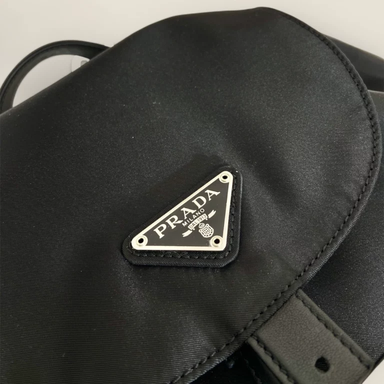 一比一高仿普拉達Prada黑色小號中古背包1BZ831 | 優質時尚選擇 1BZ831