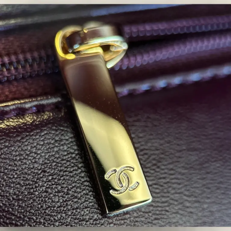 頂級精仿Chanel 24b麻花手柄口盖包大号——Bodin.joyeux油蜡小羊皮与金色轻奢五金的完美结合 頂級精仿Chanel 24b