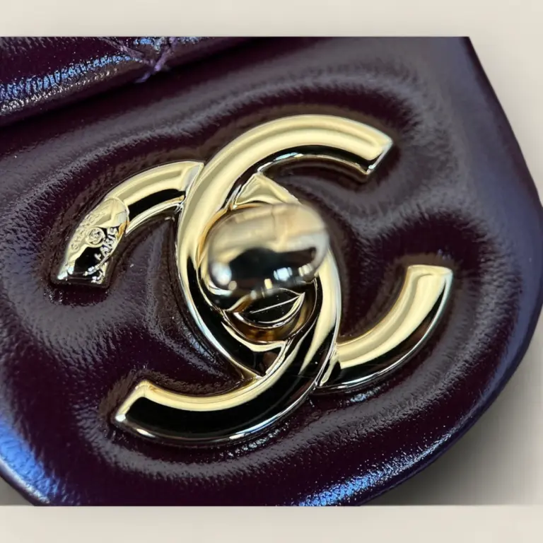 頂級精仿Chanel 24b麻花手柄口盖包大号——Bodin.joyeux油蜡小羊皮与金色轻奢五金的完美结合 頂級精仿Chanel 24b