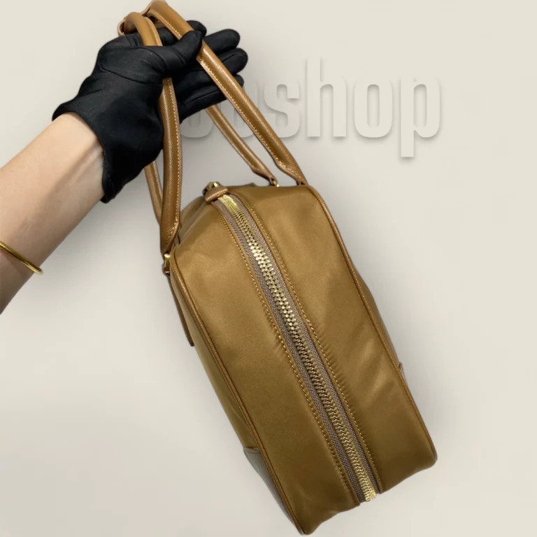 臺灣精品高仿普拉達Prada ReEdition系列手提袋 大號木色複刻版 | 精品手袋選擇 1BB114-R064-F0594-V-OOO 19 臺灣精品高仿普拉達Prada ReEdition系列手提袋 大號木色複刻版 | 精品手袋選擇 1BB114-R064-F0594-V-OOO