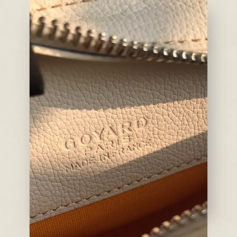 頂級版本 Goyard Hirondelle 包包 - 多功能設計,輕鬆駕馭各種場合 16 頂級版本 Goyard Hirondelle 包包 - 多功能設計,輕鬆駕馭各種場合