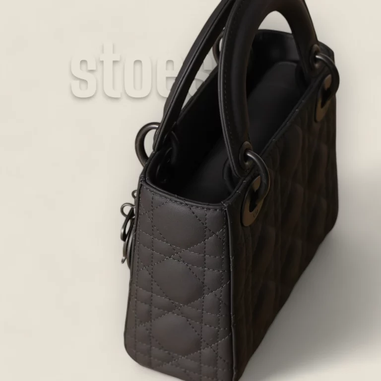 複製品高仿迪奧 Lady系列迷你牛皮手提包 - 最佳選擇 M0505SLOI-M989 31 複製品高仿迪奧 Lady系列迷你牛皮手提包 - 最佳選擇 M0505SLOI-M989
