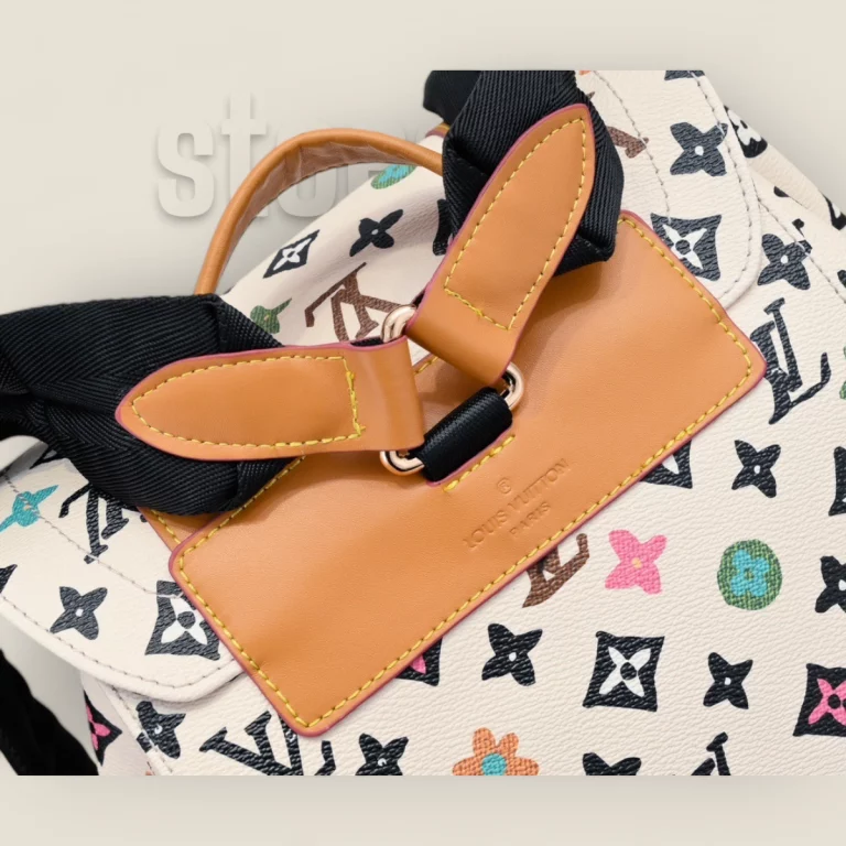 顶级精仿LV与Tyler联名款Christopher中号双肩包——手绘Monogram与个性元素的完美融合 顶级精仿LV