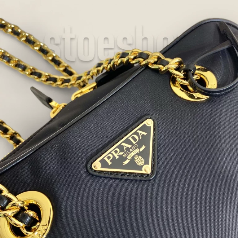 頂級原單高仿普拉達Prada ReEdition系列小號單肩包 - 複刻版購買指南 1BB121A