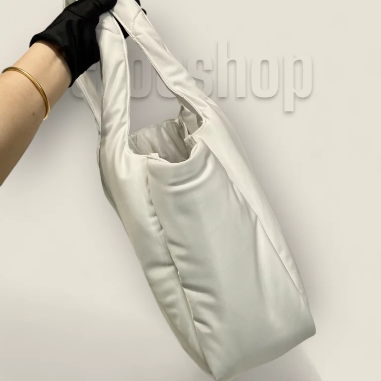 代購高仿普拉達Prada手提袋：霧藍大號，時尚與實用的完美結合 - 貨號: 1BG449