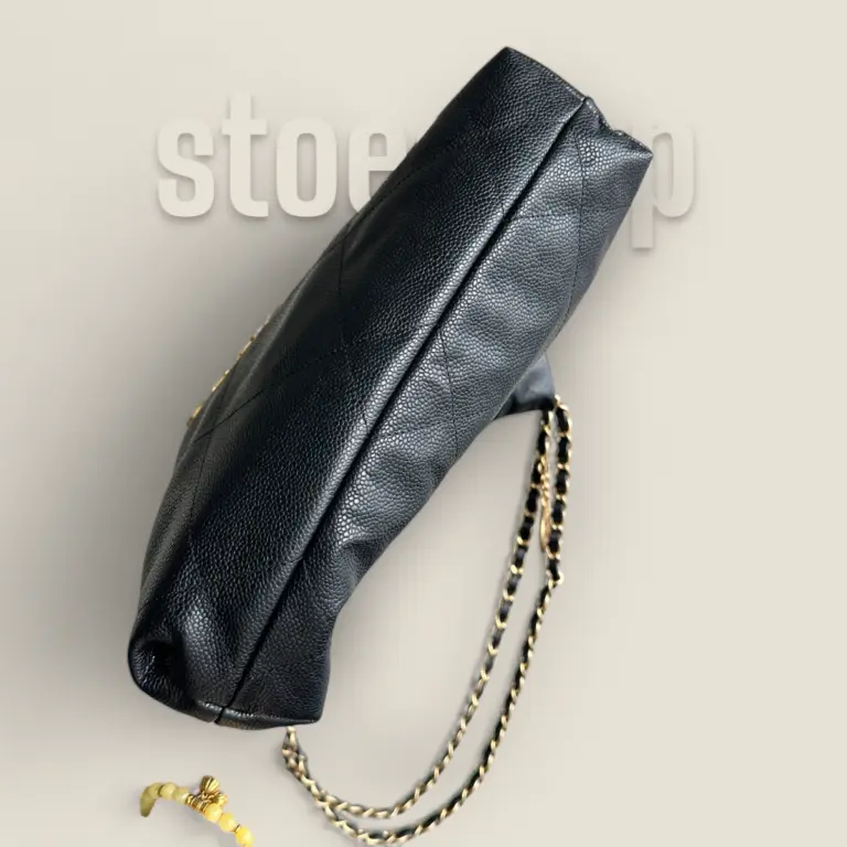2024香奈兒新款垃圾袋頂級品質 24B 22bag 黑金小號——HAAS荔枝紋小牛皮與復古砂金五金的奢華典範 2024香奈兒新款垃圾袋頂級品質