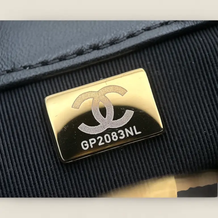2024頂級精仿Chanel 24K粗鏈條腋下包黑色Hobo——綿羊皮與復古砂金五金的奢華結合 2024頂級精仿Chanel