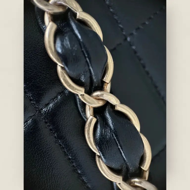 2024頂級精仿Chanel 24K粗鏈條腋下包黑色Hobo——綿羊皮與復古砂金五金的奢華結合 2024頂級精仿Chanel