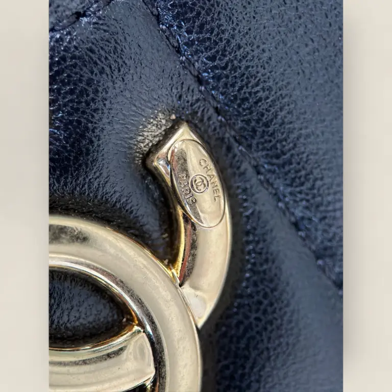 2024頂級精仿Chanel 24K粗鏈條腋下包黑色Hobo——綿羊皮與復古砂金五金的奢華結合 2024頂級精仿Chanel