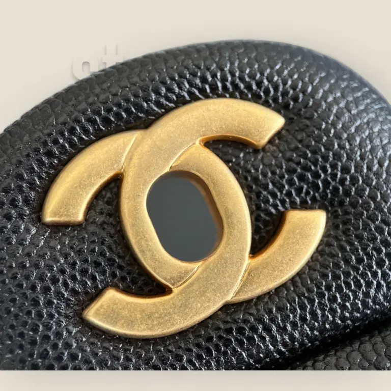 頂級精仿Chanel 24B CF Mini Handle荔枝皮包——小牛荔枝皮與18K香檳金五金的極致奢華之選 頂級精仿Chanel 24B CF