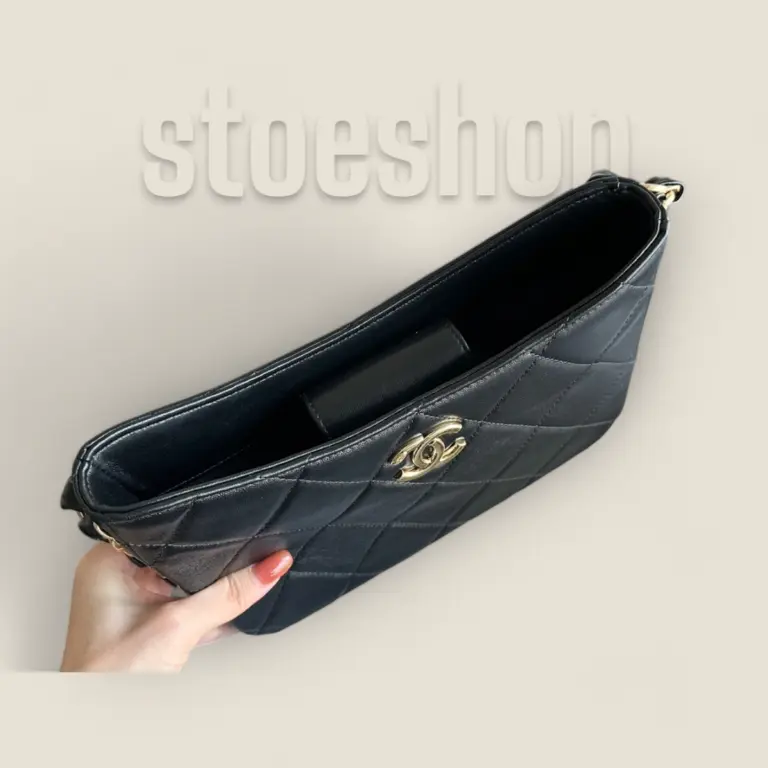 2024頂級精仿Chanel 24K粗鏈條腋下包黑色Hobo——綿羊皮與復古砂金五金的奢華結合 2024頂級精仿Chanel