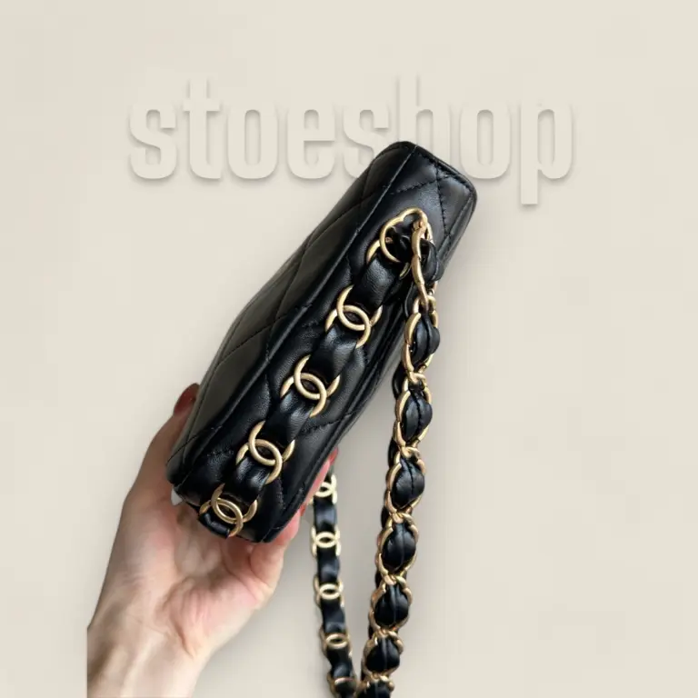 2024頂級精仿Chanel 24K粗鏈條腋下包黑色Hobo——綿羊皮與復古砂金五金的奢華結合 2024頂級精仿Chanel