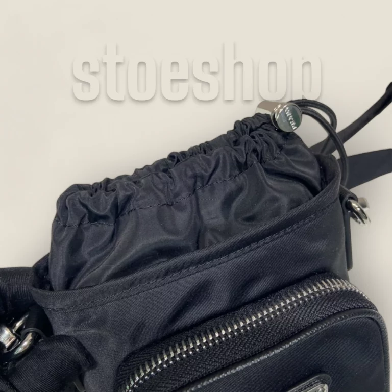 頂級複製高仿普拉達Prada Re-Edition系列2ZH155手機包 - 全新上市 - 貨號: 2ZH155-2DMI-F0002