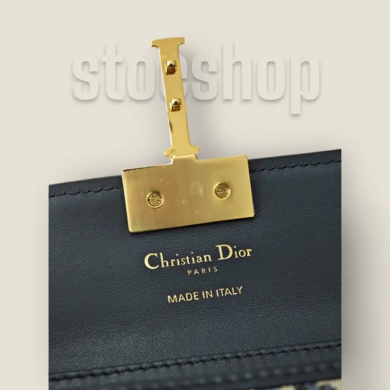 頂級高仿迪奧Miss Montaigne 迷你鏈條手袋 - 2024 冬季藍色 Oblique 印花面料,優雅實用設計 81 頂級高仿迪奧Miss Montaigne 頂級高仿迪奧Miss Montaigne 迷你鏈條手袋 - 2024 冬季藍色 Oblique 印花面料,優雅實用設計 頂級高仿迪奧Miss Montaigne