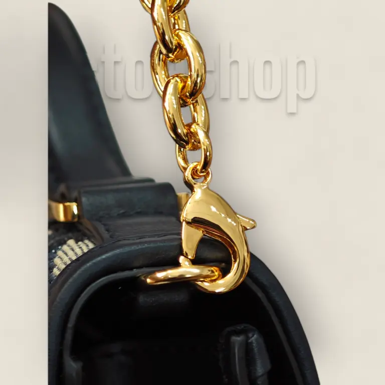 頂級高仿迪奧Miss Montaigne 迷你鏈條手袋 - 2024 冬季藍色 Oblique 印花面料,優雅實用設計 77 頂級高仿迪奧Miss Montaigne 頂級高仿迪奧Miss Montaigne 迷你鏈條手袋 - 2024 冬季藍色 Oblique 印花面料,優雅實用設計 頂級高仿迪奧Miss Montaigne