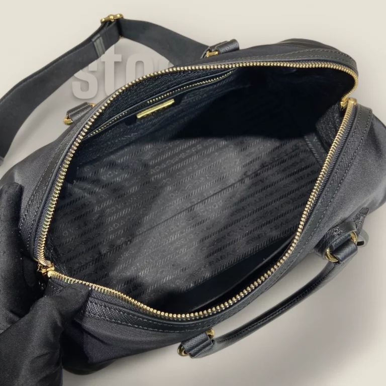 臺灣高仿普拉達Prada ReEdition系列手提包 - 黑色購買指南 1BB233