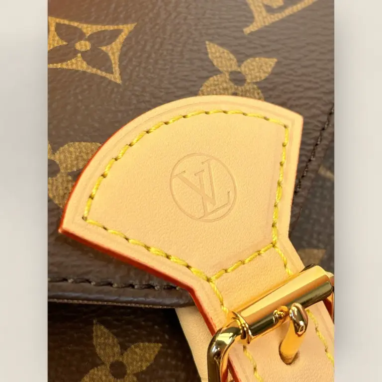 頂級精仿LV Montsouris雙肩包M11199——特級MB芯片版原廠皮與全鋼五金的奢華之選 27 頂級精仿LV 頂級精仿LV Montsouris雙肩包M11199——特級MB芯片版原廠皮與全鋼五金的奢華之選 頂級精仿LV