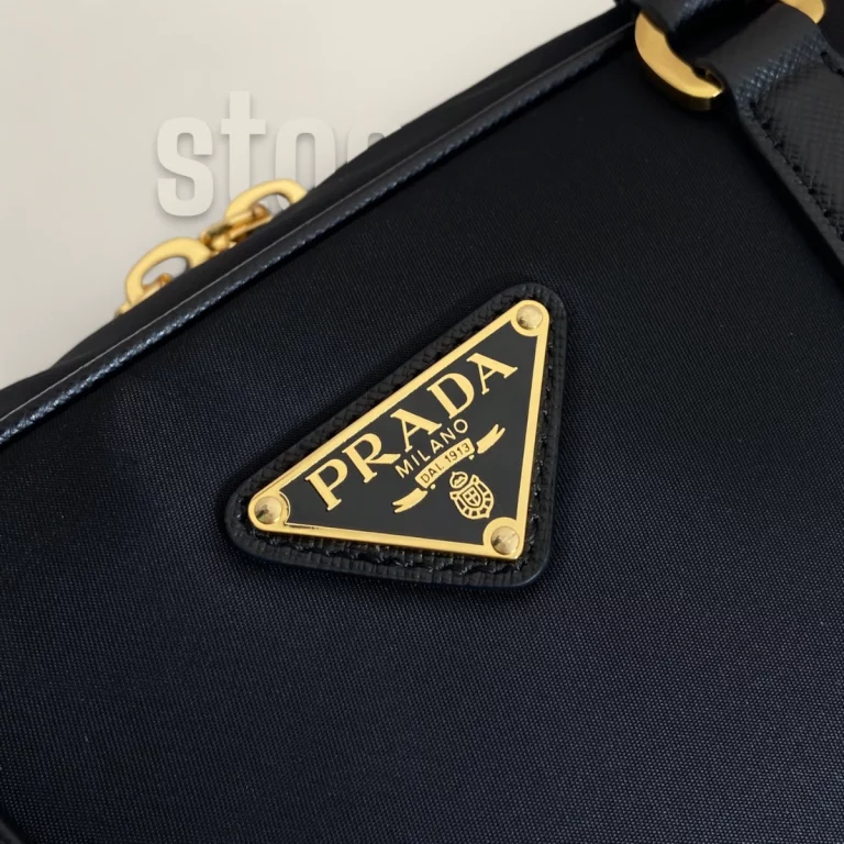 頂級複製高仿普拉達Prada ReEdition系列手提袋 - 大號黑色1BB115-R064-F0002 16 頂級複製高仿普拉達Prada ReEdition系列手提袋 - 大號黑色1BB115-R064-F0002