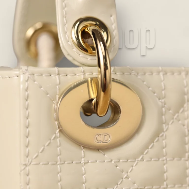 複製品高仿迪奧 Lady系列奶白色小牛皮漆面Mini包包 - M0505OWCB-M030 23 複製品高仿迪奧 Lady系列奶白色小牛皮漆面Mini包包 - M0505OWCB-M030
