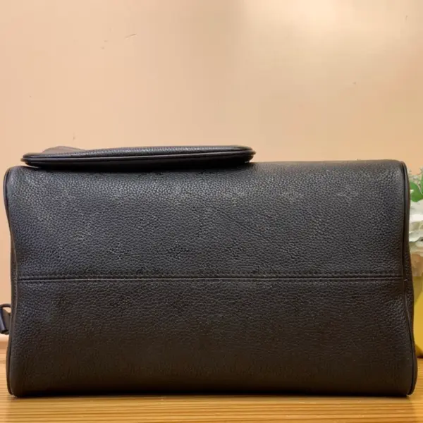 高仿包包Louis Vuitton Speedy P9 Bandoulière 30 超黑色小牛皮斜挎包 高仿包包
