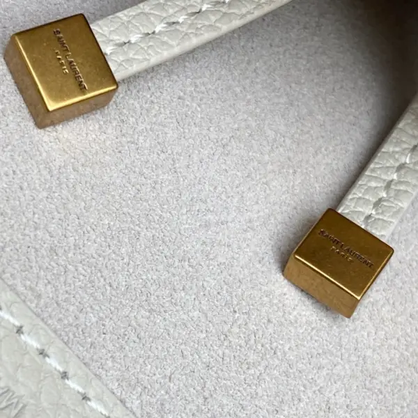 柔軟精緻粒面鹿皮手提袋 - 義大利製橫向寬敞設計