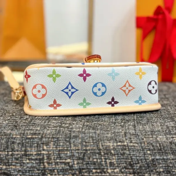 LV x TM Nano Diane 彩色Monogram斜挎包包