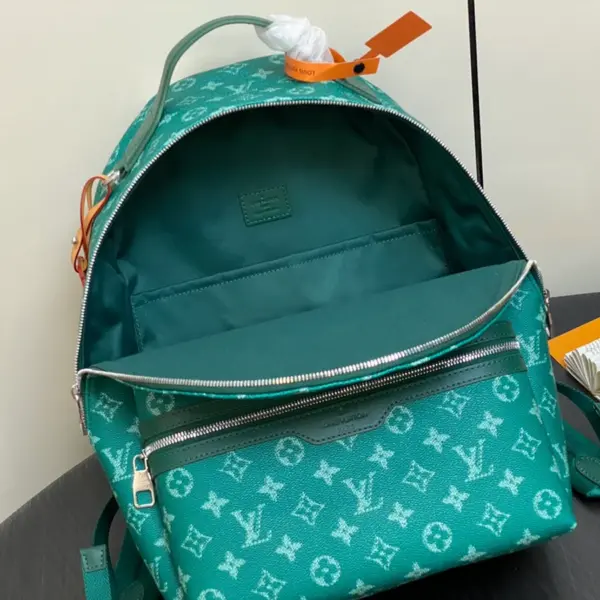 LV Discovery Backpack PM 菲董聯名款 Monogram Heritage帆布背包