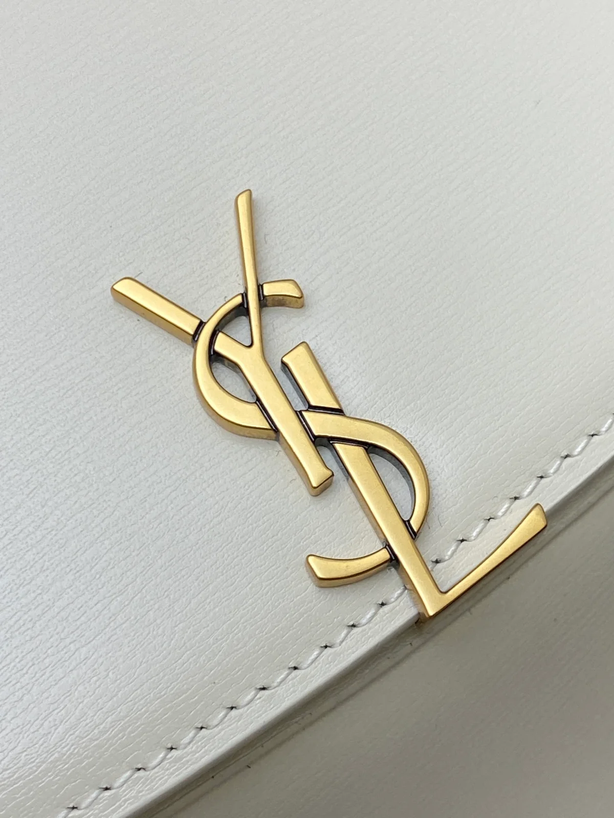 SAINT LAURENT BOX小牛皮CASSANDRE標誌頂部手柄手袋 5 SAINT LAURENT BOX小牛皮CASSANDRE標誌頂部手柄手袋