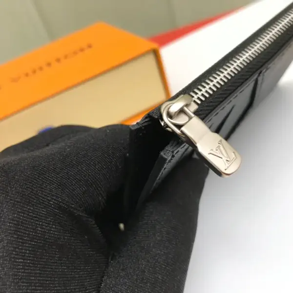 LV Monogram Eclipse 零錢卡片包 - 時尚多功能收納