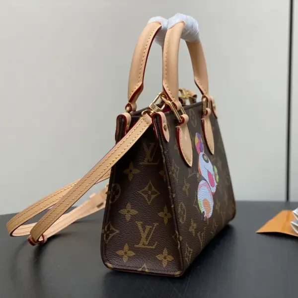 Louis Vuitton x Murakami 聯名系列 OnTheGo BB 包包
