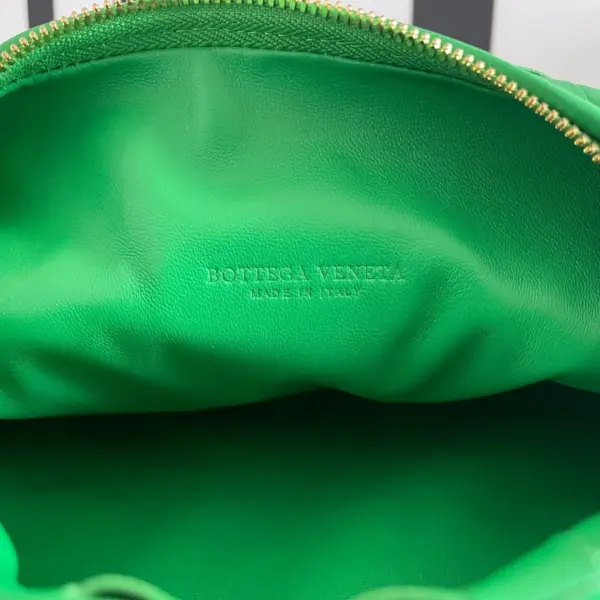 BottegaVenetaTeenIntrecciato編織皮革鸚鵡綠肩背包