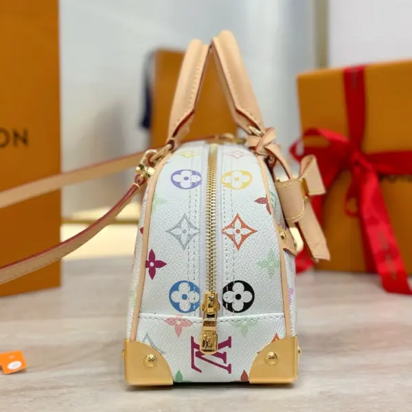 Louis Vuitton x Takashi Murakami 聯名複刻款East West包包