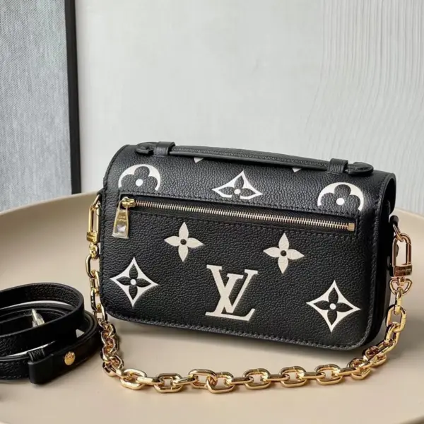 Louis Vuitton Pochette Métis East West 雙色壓花牛皮手提斜挎包