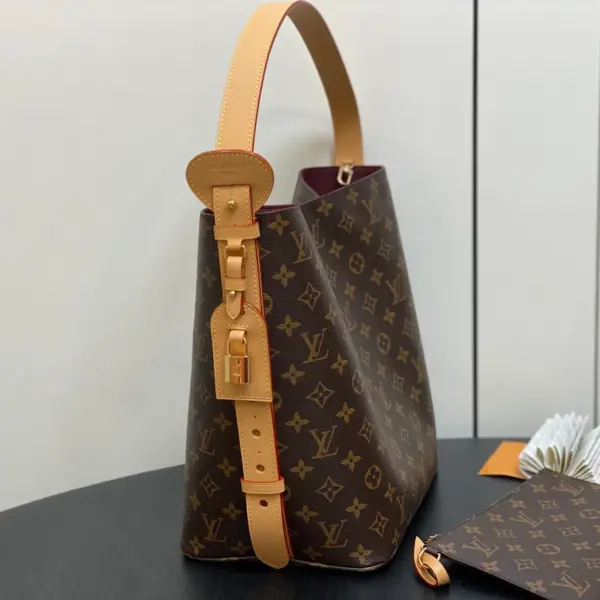 路易威登All In GM Monogram帆布水桶手提包