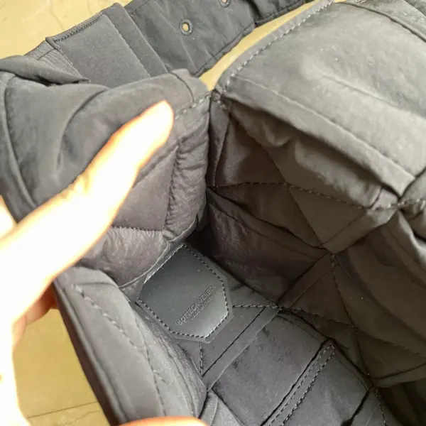 Intreccio編織尼龍斜挎包-太空灰