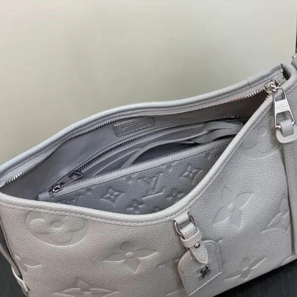 Louis Vuitton CarryAll PM 灰色Monogram牛皮都市包包 26 Louis Vuitton CarryAll PM 灰色Monogram牛皮都市包包