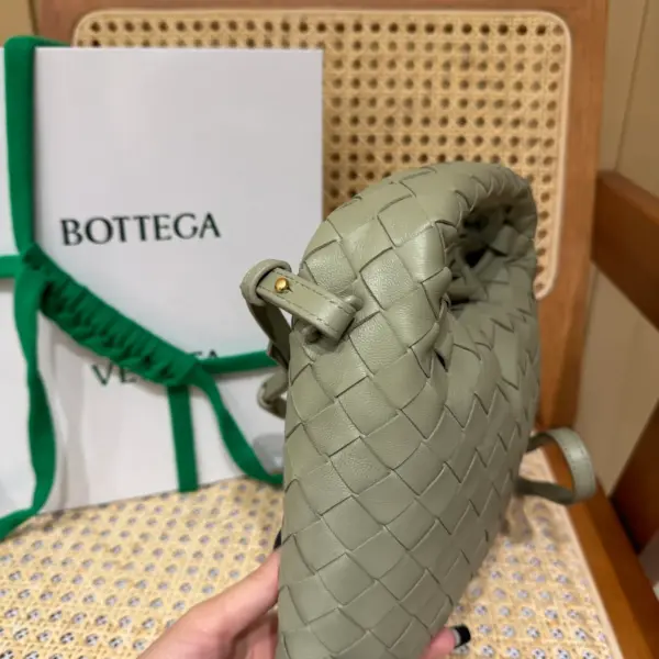 迷你Intrecciato編織皮革斜挎包