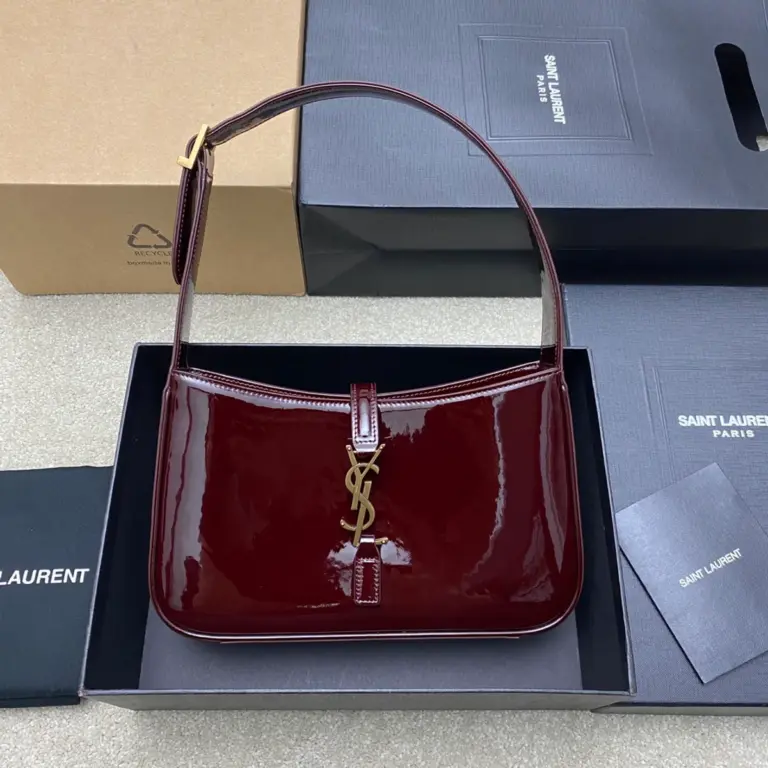 SAINT LAURENT MONOGRAM HOBO 手袋