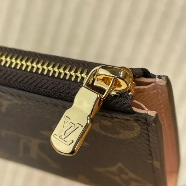 路易威登Noa小型Monogram帆布錢夾