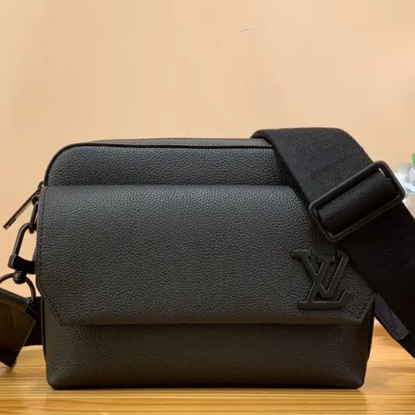 Louis Vuitton Fastline 郵差包 - 黑色牛皮時尚斜背包