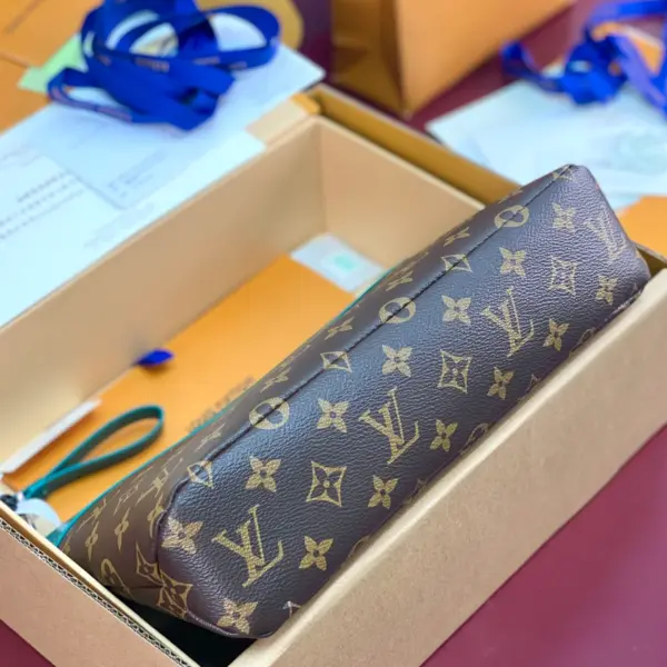 路易威登Pochette Voyage Souple收納包 - Monogram Macassar帆布與牛皮飾邊